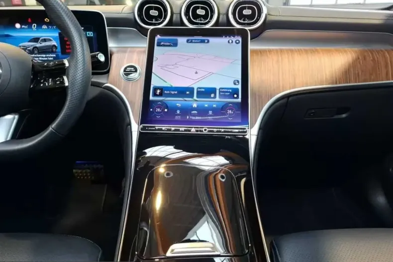 Mercedes-Benz GLC 300 (Clasa GLC) din 2023 cu 52.576 km - oferta MER200081 - foto 15