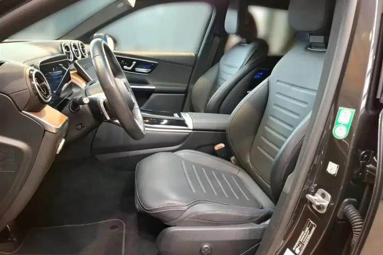 Mercedes-Benz GLC 300 (Clasa GLC) din 2023 cu 52.576 km - oferta MER200081 - foto 18