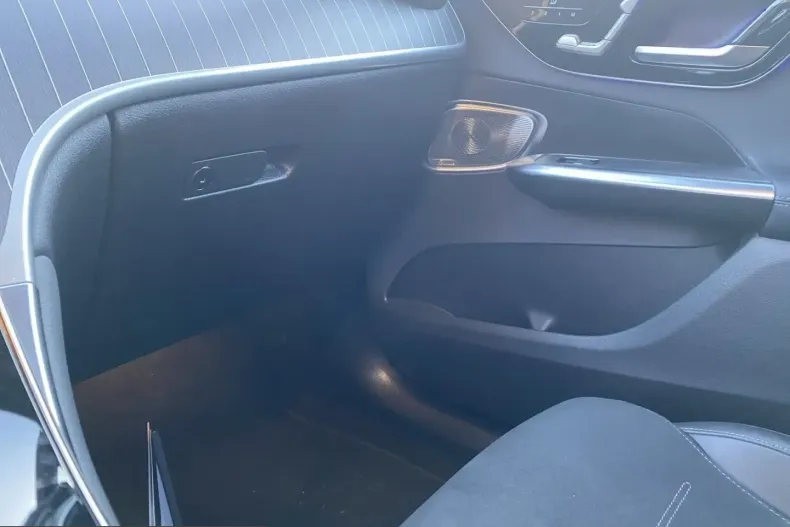 Mercedes-Benz GLC 300 (Clasa GLC) din 2023 cu 67.600 km - oferta MER200083 - foto 15