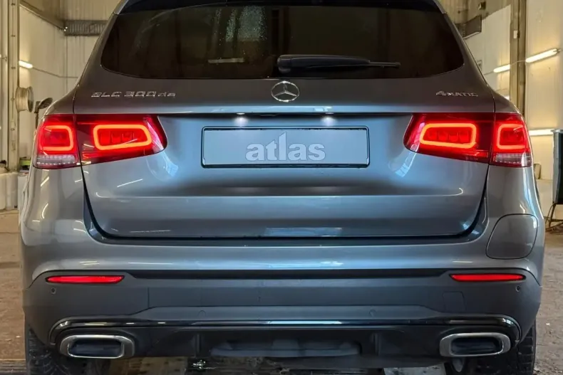 Mercedes-Benz GLC 300 (Clasa GLC) din 2022 cu 43.564 km - oferta MER200086 - foto 8