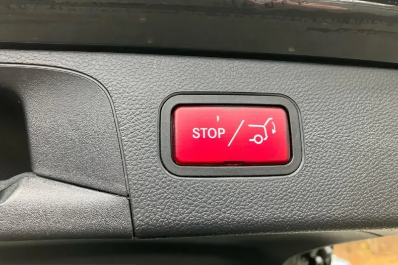 Mercedes-Benz GLC 300 (Clasa GLC) din 2022 cu 79.366 km - oferta MER200088 - foto 16