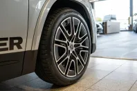 Mercedes-Benz GLA 180 (Clasa GLA) din 2025 cu 14.655 km - oferta MER200090 - foto 3