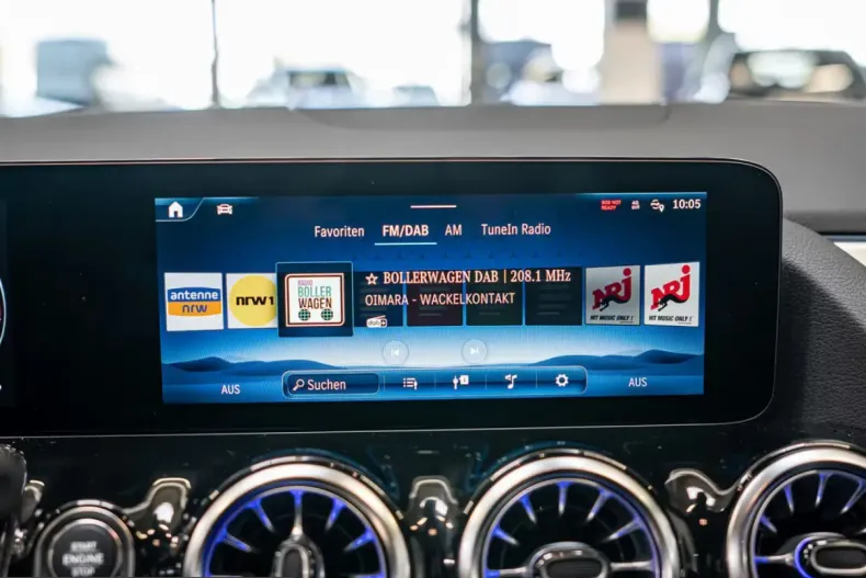 Mercedes-Benz GLA 180 (Clasa GLA) din 2025 cu 14.655 km - oferta MER200090 - foto 11