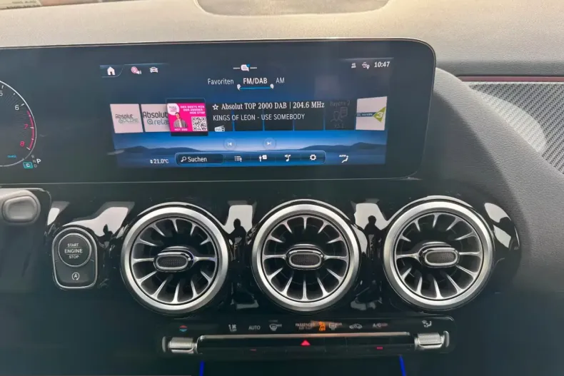 Mercedes-Benz GLA 200 (Clasa GLA) din 2024 cu 54.900 km - oferta MER200091 - foto 13