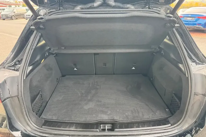 Mercedes-Benz GLA 200 (Clasa GLA) din 2024 cu 54.900 km - oferta MER200091 - foto 16