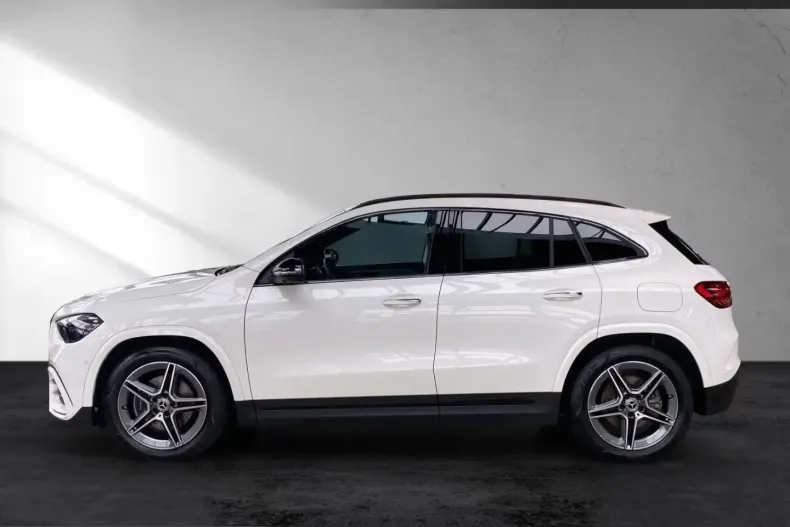 Mercedes-Benz GLA 220 (Clasa GLA) din 2024 cu 15.677 km - oferta MER200092 - foto 6