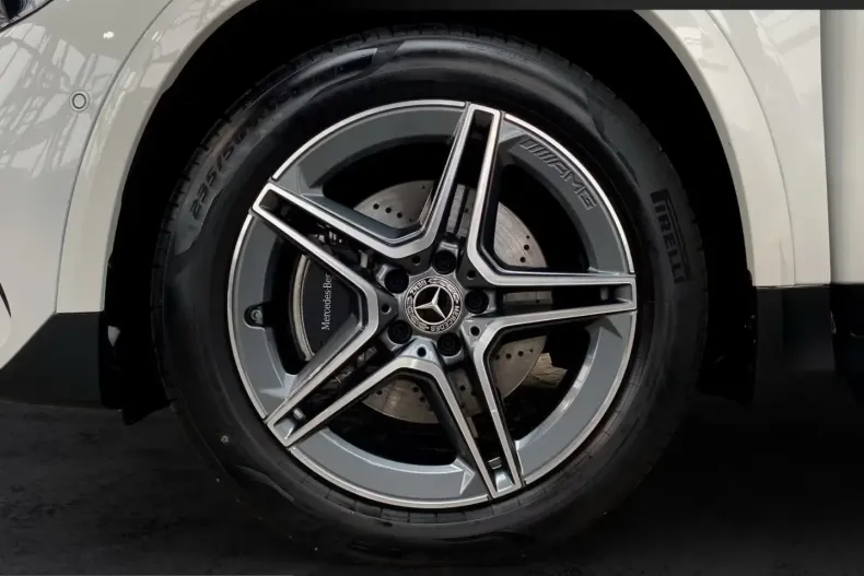 Mercedes-Benz GLA 220 (Clasa GLA) din 2024 cu 15.677 km - oferta MER200092 - foto 7