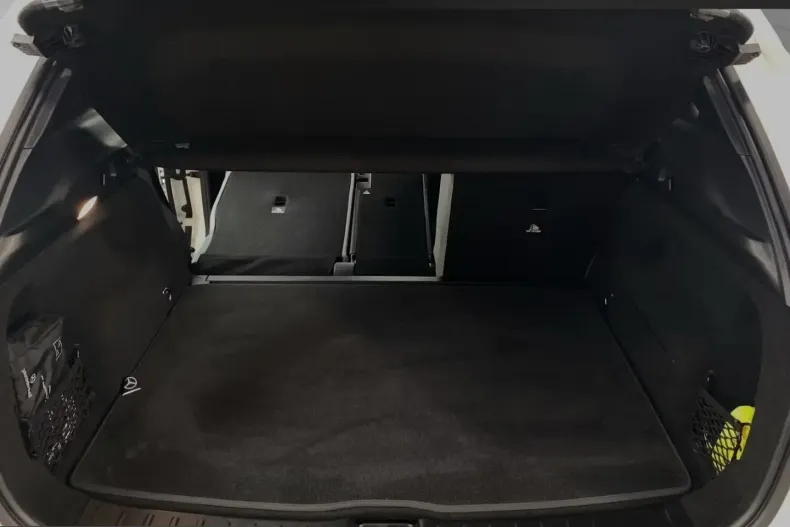 Mercedes-Benz GLA 220 (Clasa GLA) din 2024 cu 15.677 km - oferta MER200092 - foto 14