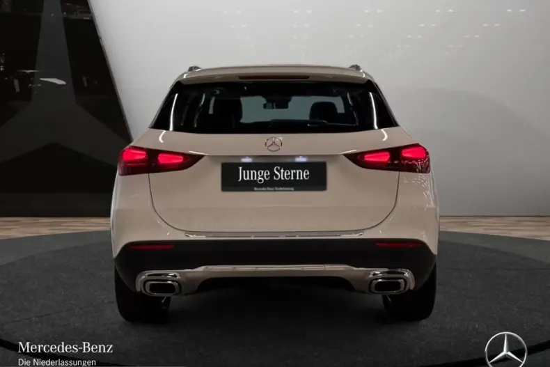 Mercedes-Benz GLA 180 (Clasa GLA) din 2024 cu 18.352 km - oferta MER200094 - foto 5