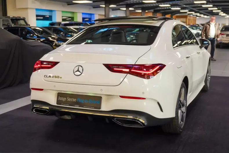 Mercedes-Benz CLA 250 (Clasa CLA) din 2024 cu 9.783 km - oferta MER200098 - foto 2