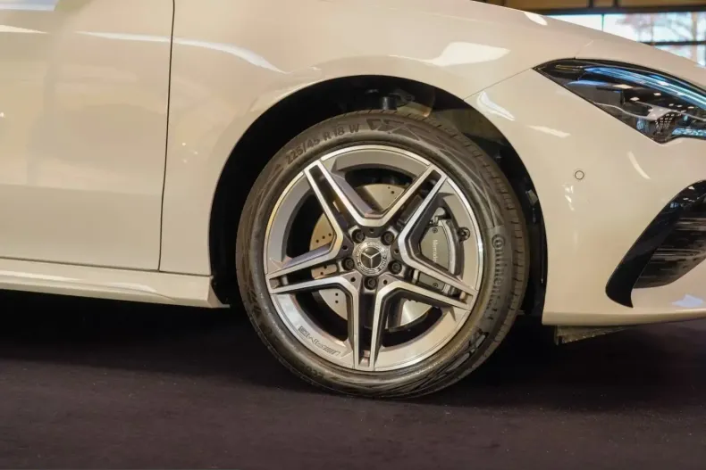 Mercedes-Benz CLA 250 (Clasa CLA) din 2024 cu 9.783 km - oferta MER200098 - foto 4