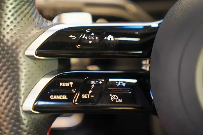 Mercedes-Benz CLA 250 (Clasa CLA) din 2024 cu 9.783 km - oferta MER200098 - foto 9