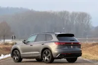 Volkswagen Touareg din 2024 cu 60.000 km - oferta VOL200100 - foto 8