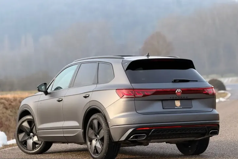 Volkswagen Touareg din 2024 cu 60.000 km - oferta VOL200100 - foto 9