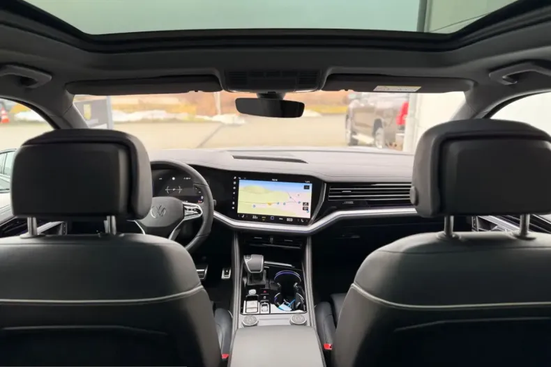 Volkswagen Touareg din 2024 cu 60.000 km - oferta VOL200100 - foto 18