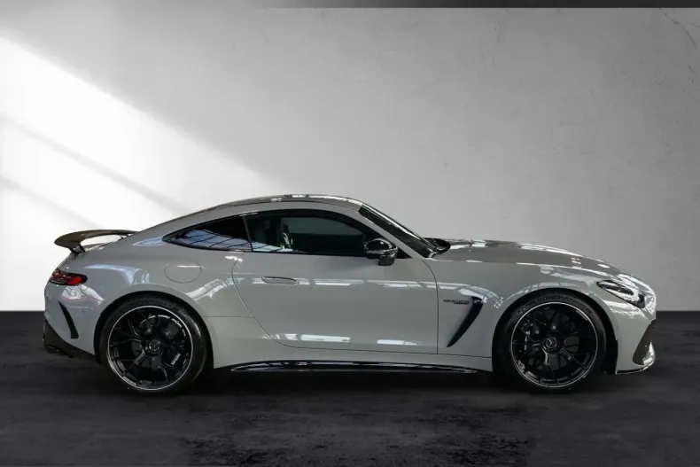 Mercedes-Benz AMG GT (Clasa GT) din 2025 cu 3.080 km - oferta MER200101 - foto 5