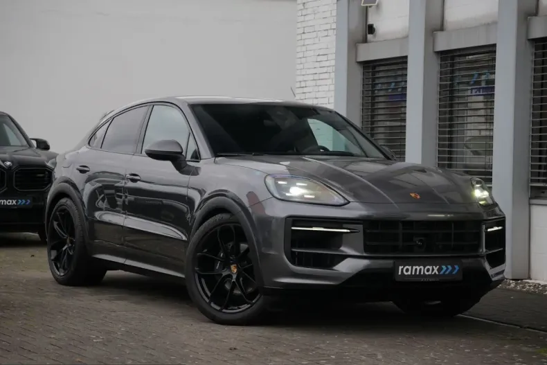 Porsche Cayenne din 2024 cu 8.500 km - oferta POR200108 - foto 1