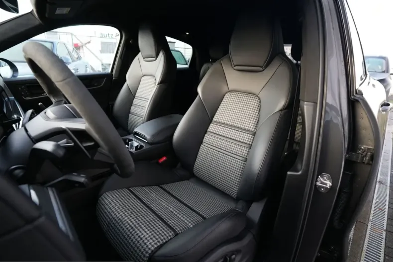 Porsche Cayenne din 2024 cu 8.500 km - oferta POR200108 - foto 5