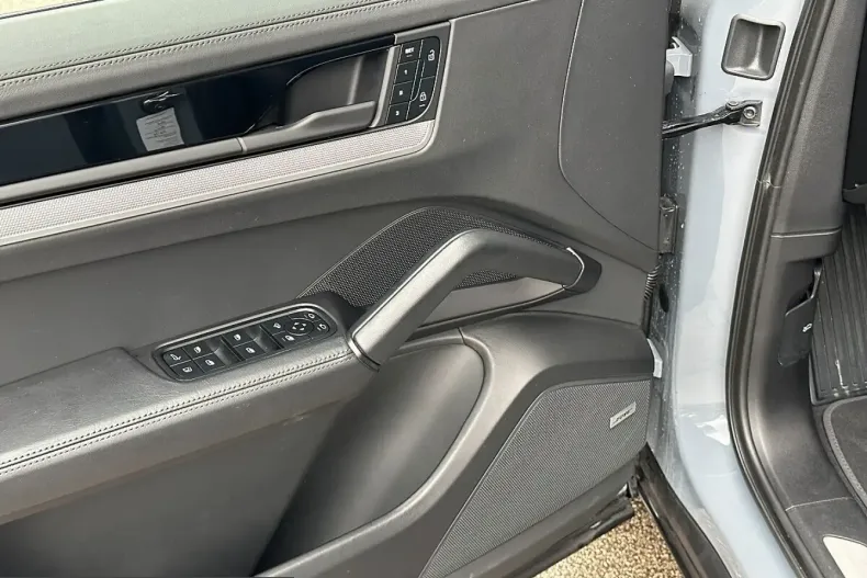 Porsche Cayenne din 2025 cu 29.990 km - oferta POR200109 - foto 31