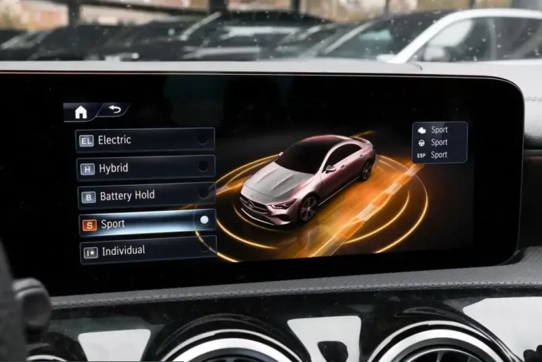 Mercedes-Benz CLA 250 (Clasa CLA) din 2025 cu 4.038 km - oferta MER200110 - foto 12