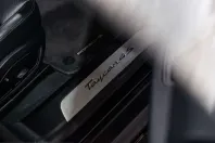 Porsche Taycan din 2022 cu 65.251 km - oferta POR200111 - foto 8