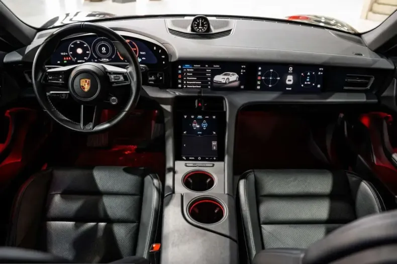 Porsche Taycan din 2022 cu 65.251 km - oferta POR200111 - foto 10