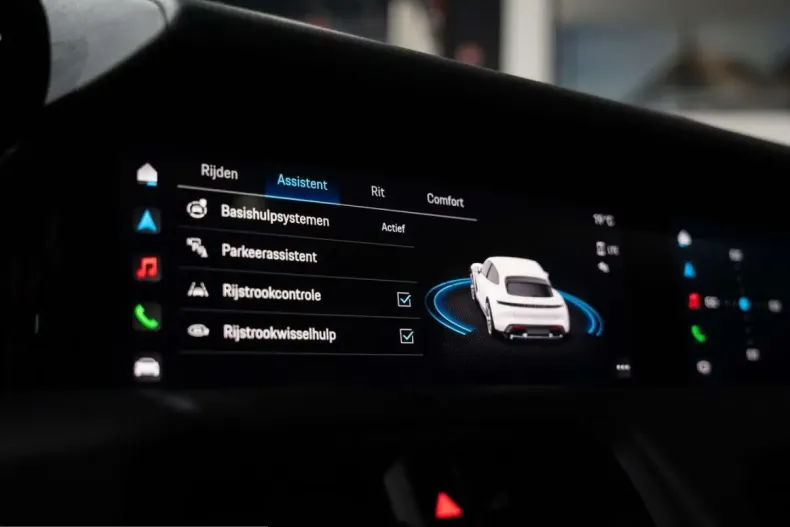 Porsche Taycan din 2022 cu 65.251 km - oferta POR200111 - foto 23