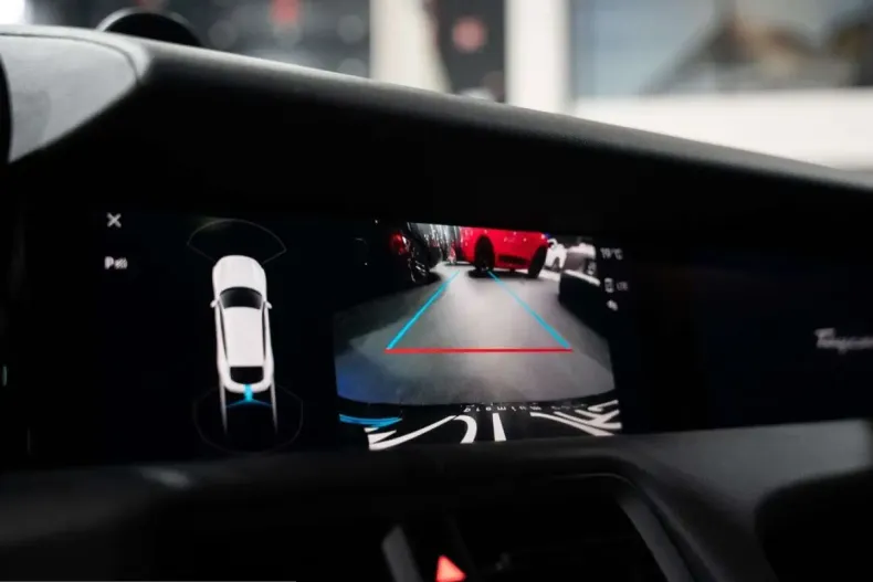 Porsche Taycan din 2022 cu 65.251 km - oferta POR200111 - foto 26