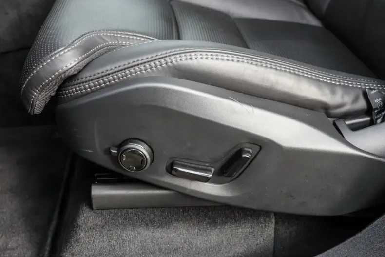 Volvo XC90 din 2025 cu 6.200 km - oferta VOL200117 - foto 12