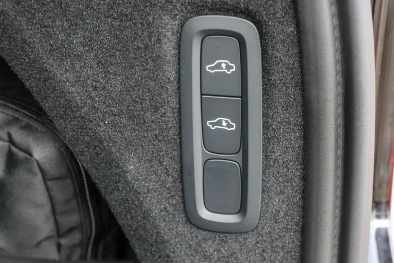 Volvo XC90 din 2025 cu 6.200 km - oferta VOL200117 - foto 15