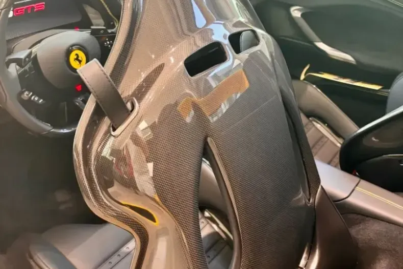 Ferrari 296 GTS din 2024 cu 3.820 km - oferta FER200119 - foto 9