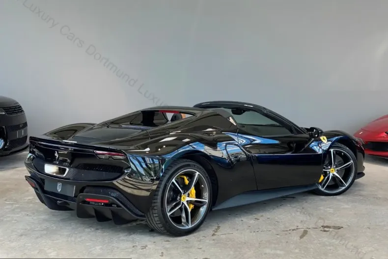 Ferrari 296 GTS din 2024 cu 9.500 km - oferta FER200122 - foto 3