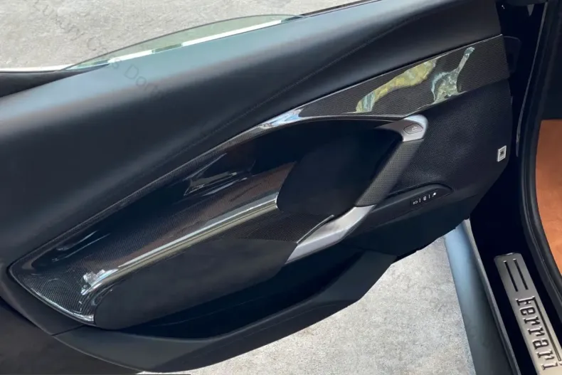 Ferrari 296 GTS din 2024 cu 9.500 km - oferta FER200122 - foto 10