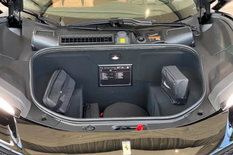 Ferrari 296 GTS din 2024 cu 9.500 km - oferta FER200122 - foto 18