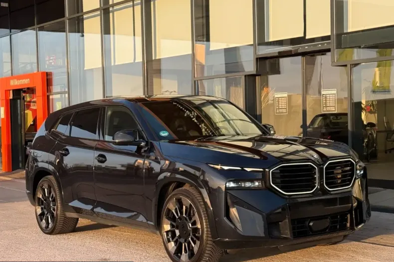 BMW XM (Seria X) din 2023 cu 30.000 km - oferta BMW200125 - foto 1