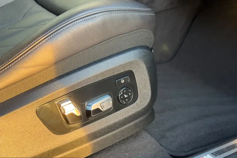 BMW XM (Seria X) din 2023 cu 30.000 km - oferta BMW200125 - foto 18