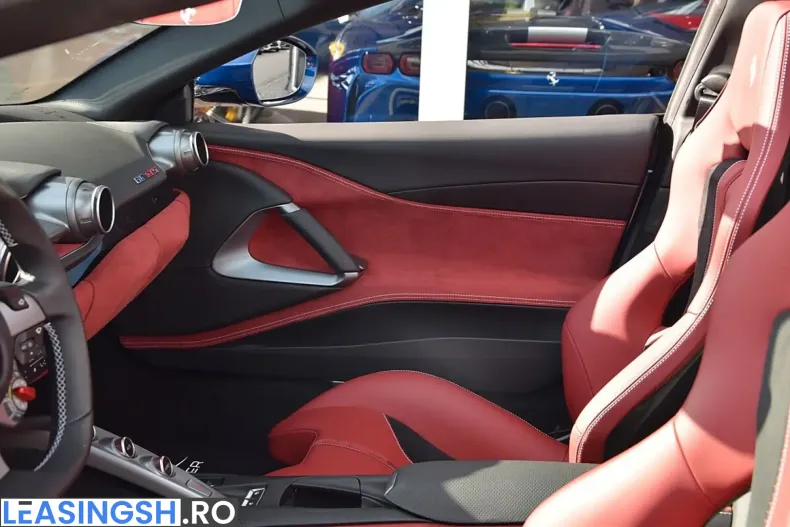 Ferrari 812 din 2022 cu 7.500 km - oferta FER200129 - foto 5