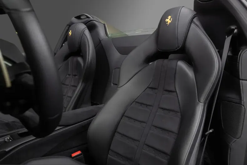 Ferrari 812 din 2023 cu 2.780 km - oferta FER200130 - foto 5