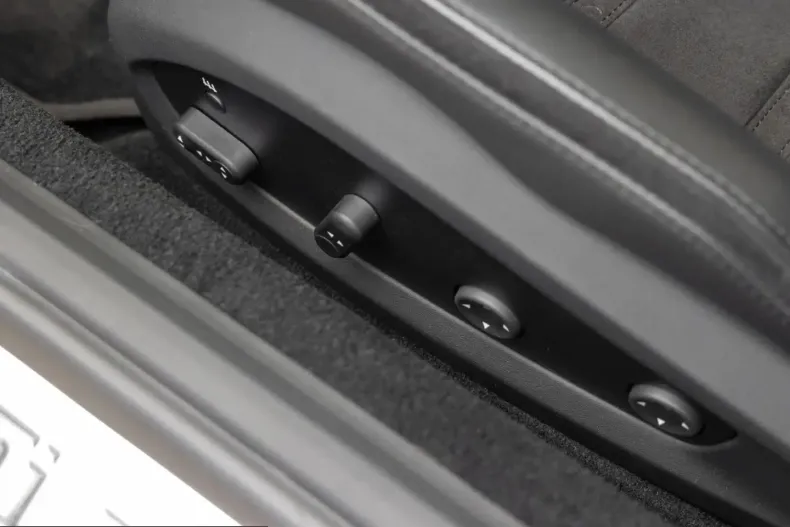 Ferrari 812 din 2023 cu 2.780 km - oferta FER200130 - foto 21