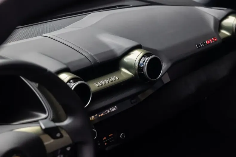 Ferrari 812 din 2023 cu 2.780 km - oferta FER200130 - foto 26