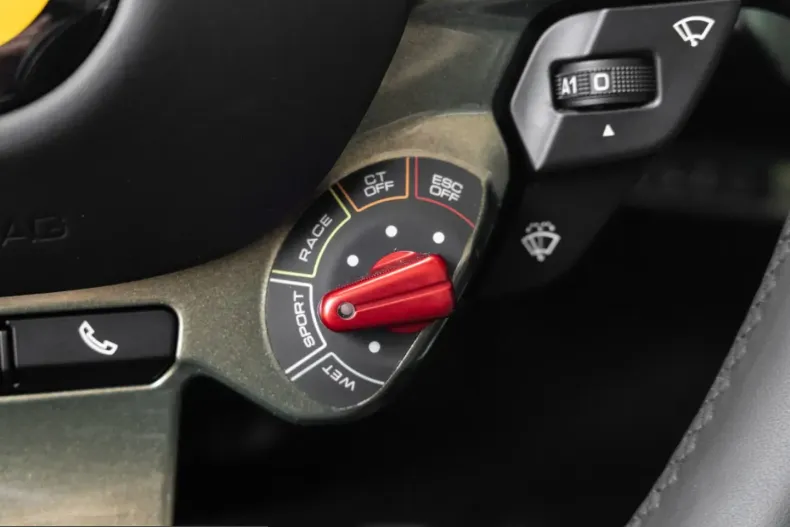 Ferrari 812 din 2023 cu 2.780 km - oferta FER200130 - foto 29