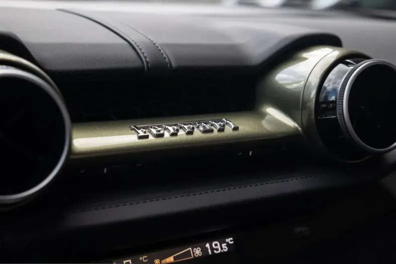 Ferrari 812 din 2023 cu 2.780 km - oferta FER200130 - foto 34