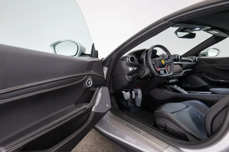 Ferrari Portofino din 2022 cu 38.900 km - oferta FER200132 - foto 33