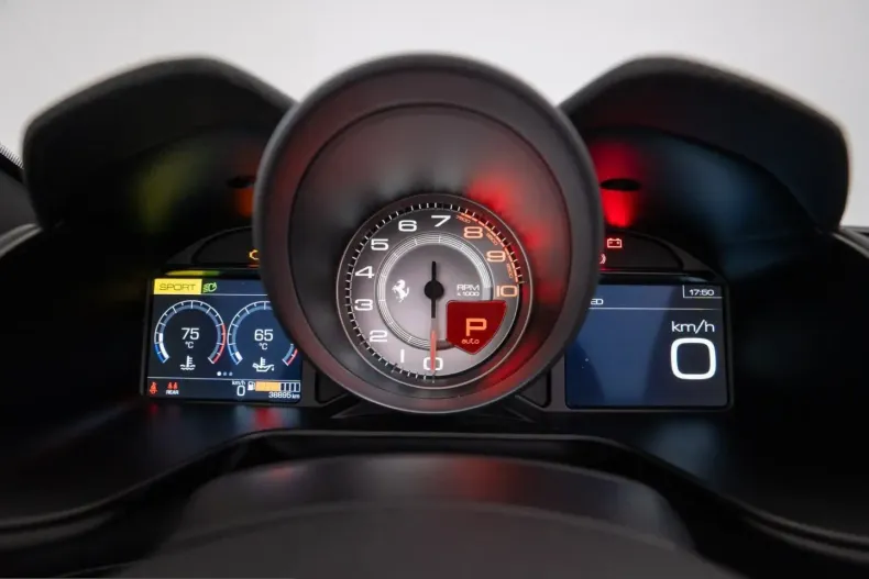 Ferrari Portofino din 2022 cu 38.900 km - oferta FER200132 - foto 48