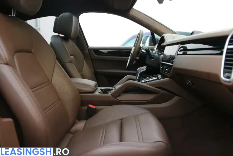 Porsche Cayenne din 2023 cu 69.800 km - oferta POR200135 - foto 9