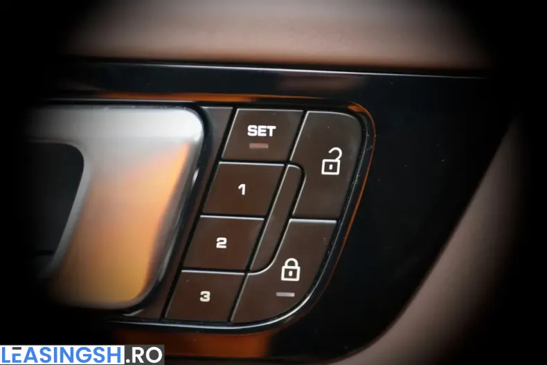 Porsche Cayenne din 2023 cu 69.800 km - oferta POR200135 - foto 11