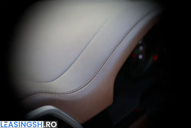 Porsche Cayenne din 2023 cu 69.800 km - oferta POR200135 - foto 27