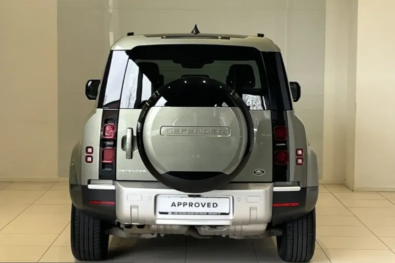 Land Rover Defender din 2023 cu 42.726 km - oferta LAN200138 - foto 8