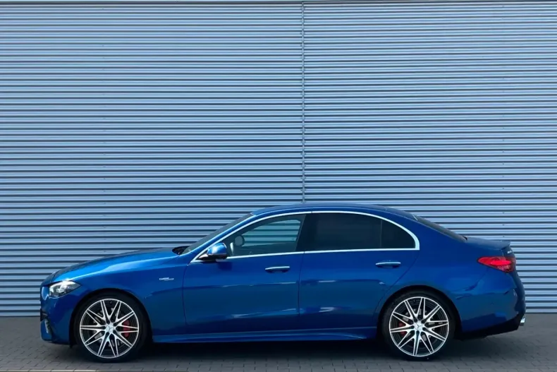 Mercedes-Benz C 43 AMG (Clasa C) din 2024 cu 3.200 km - oferta MER200140 - foto 3