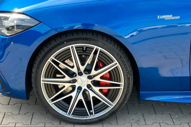 Mercedes-Benz C 43 AMG (Clasa C) din 2024 cu 3.200 km - oferta MER200140 - foto 5